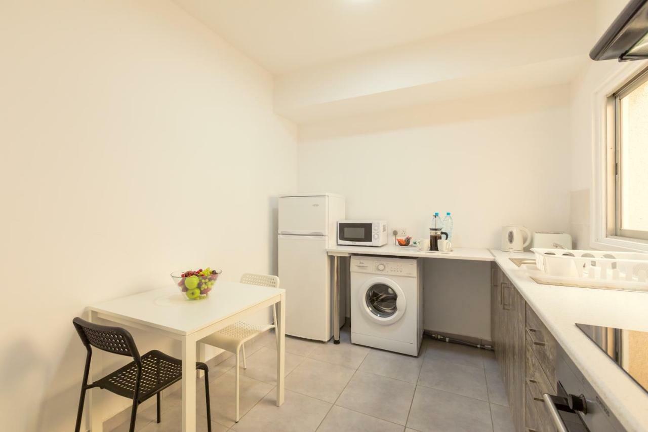 Savvas City Centre Flat Ларнака Екстериор снимка