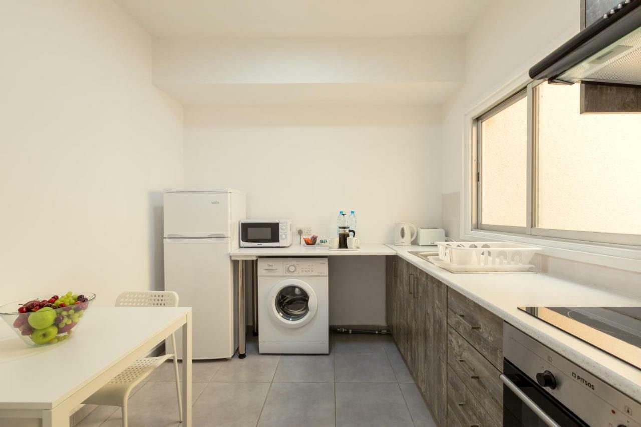 Savvas City Centre Flat Ларнака Екстериор снимка